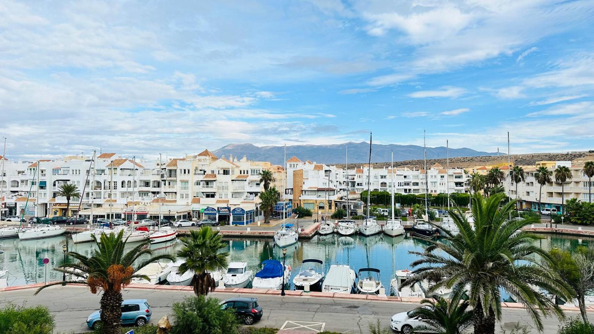Almerimar Seaside Flat * El Ejido